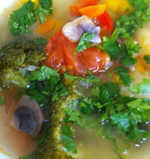 Суп овощной с грибами.