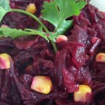 Салат из свеклы с кукурузой.