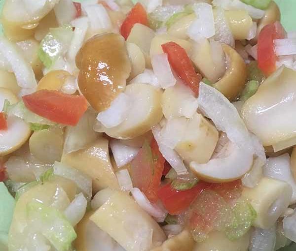 Грибы, болгарский перец, сельдерей и лук