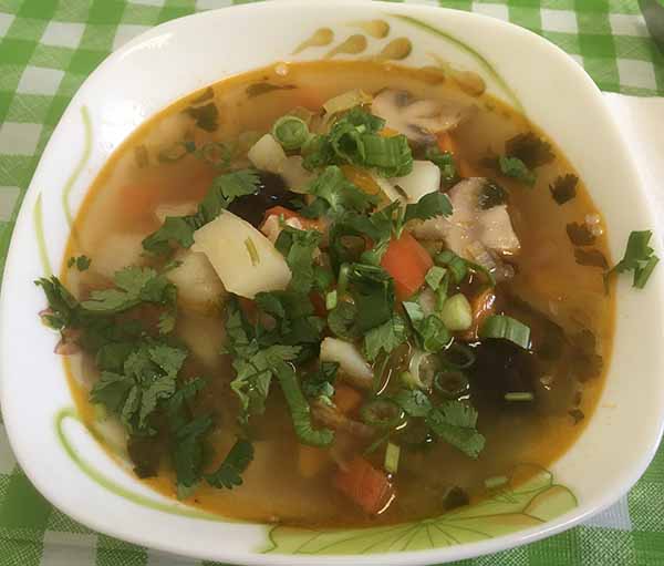 Постный грибной суп-солянка