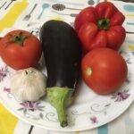 баклажаны, перец, помидоры, чеснок